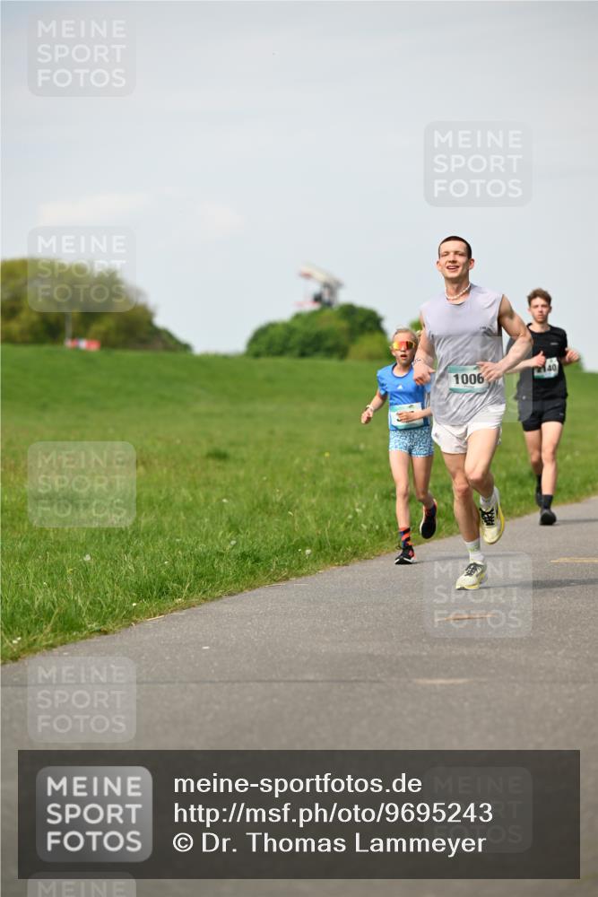 10.05.2026 - 8. Wedeler Halbmarathon Dr. Thomas Lammeyer http://msf.ph/oto/9695243 10.05.2026 11:21:07 Laufen 140, 1006 meine-sportfotos.de