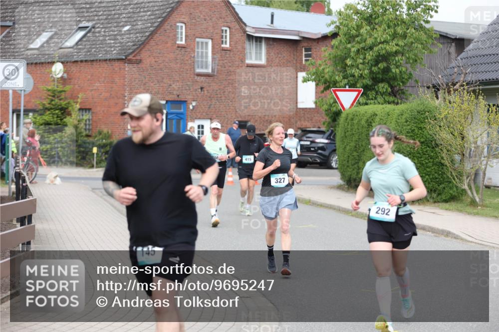 10.05.2026 - 8. Wedeler Halbmarathon Andreas Tolksdorf http://msf.ph/oto/9695247 10.05.2026 10:26:05 Laufen 145, 08, 415, 327, 292 meine-sportfotos.de