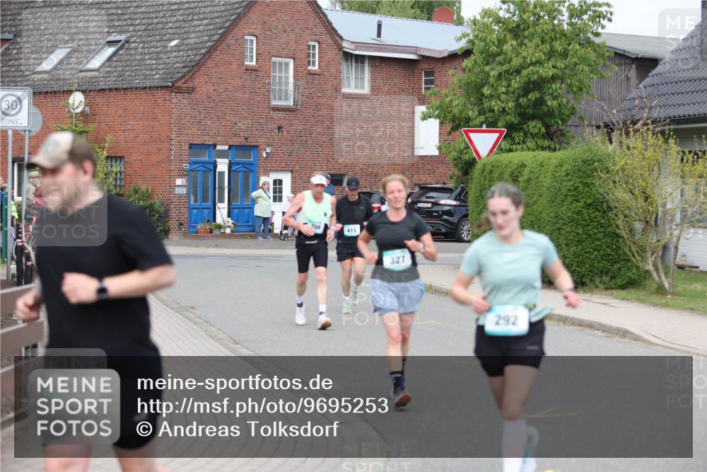 10.05.2026 - 8. Wedeler Halbmarathon Andreas Tolksdorf http://msf.ph/oto/9695253 10.05.2026 10:26:06 Laufen 30, 145, 708, 415, 327, 292 meine-sportfotos.de