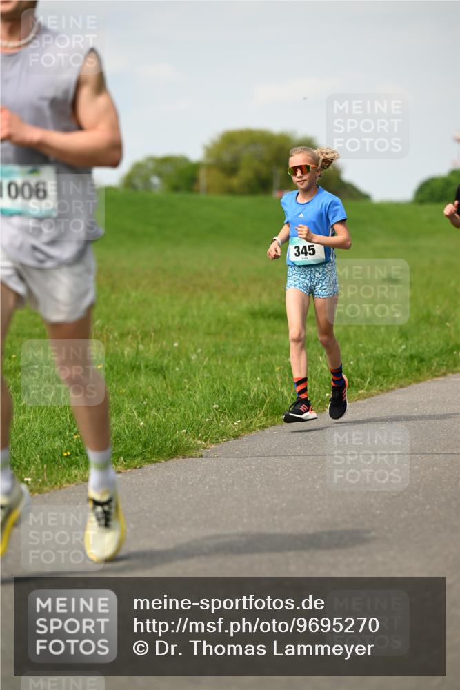 10.05.2026 - 8. Wedeler Halbmarathon Dr. Thomas Lammeyer http://msf.ph/oto/9695270 10.05.2026 11:21:09 Laufen 006, 345 meine-sportfotos.de