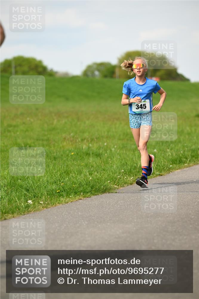 10.05.2026 - 8. Wedeler Halbmarathon Dr. Thomas Lammeyer http://msf.ph/oto/9695277 10.05.2026 11:21:10 Laufen 345 meine-sportfotos.de