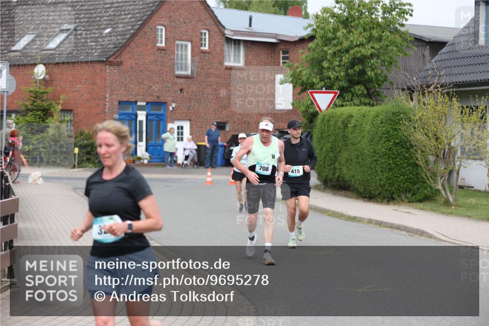 10.05.2026 - 8. Wedeler Halbmarathon Andreas Tolksdorf http://msf.ph/oto/9695278 10.05.2026 10:26:08 Laufen 708, 415 meine-sportfotos.de