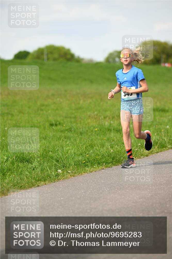 10.05.2026 - 8. Wedeler Halbmarathon Dr. Thomas Lammeyer http://msf.ph/oto/9695283 10.05.2026 11:21:10 Laufen 343 meine-sportfotos.de
