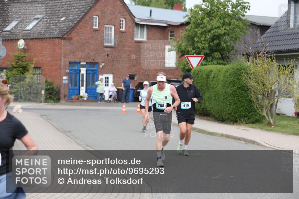 10.05.2026 - 8. Wedeler Halbmarathon Andreas Tolksdorf http://msf.ph/oto/9695293 10.05.2026 10:26:08 Laufen 708, 415 meine-sportfotos.de