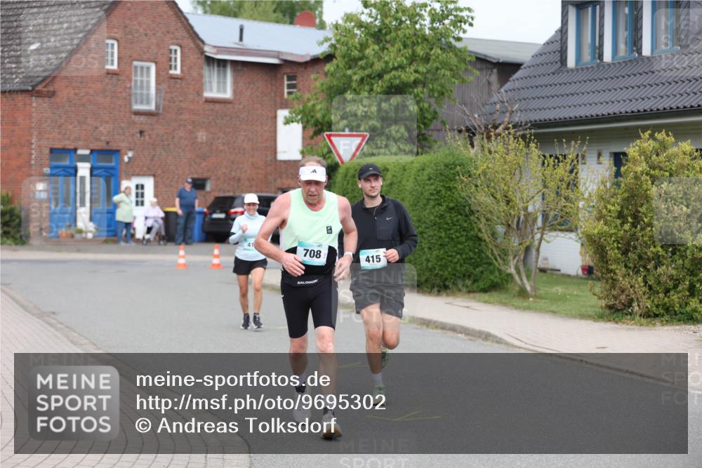 10.05.2026 - 8. Wedeler Halbmarathon Andreas Tolksdorf http://msf.ph/oto/9695302 10.05.2026 10:26:09 Laufen 708, 415 meine-sportfotos.de