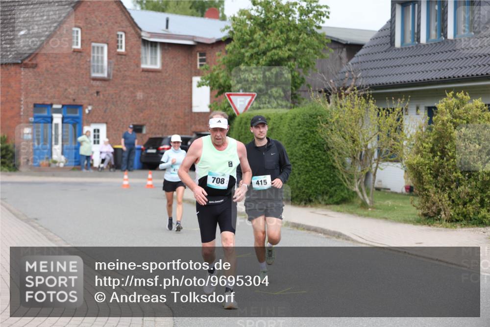 10.05.2026 - 8. Wedeler Halbmarathon Andreas Tolksdorf http://msf.ph/oto/9695304 10.05.2026 10:26:09 Laufen 708, 415 meine-sportfotos.de