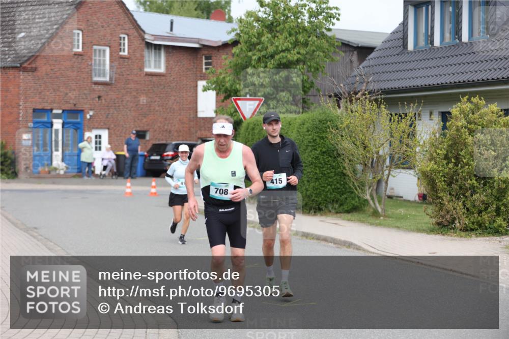 10.05.2026 - 8. Wedeler Halbmarathon Andreas Tolksdorf http://msf.ph/oto/9695305 10.05.2026 10:26:10 Laufen 708, 415 meine-sportfotos.de