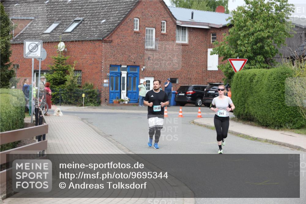 10.05.2026 - 8. Wedeler Halbmarathon Andreas Tolksdorf http://msf.ph/oto/9695344 10.05.2026 10:26:20 Laufen 2133, 241 meine-sportfotos.de