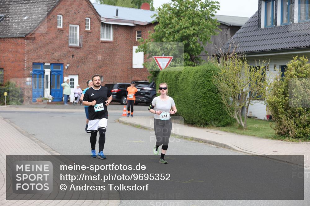 10.05.2026 - 8. Wedeler Halbmarathon Andreas Tolksdorf http://msf.ph/oto/9695352 10.05.2026 10:26:21 Laufen 2133, 241 meine-sportfotos.de