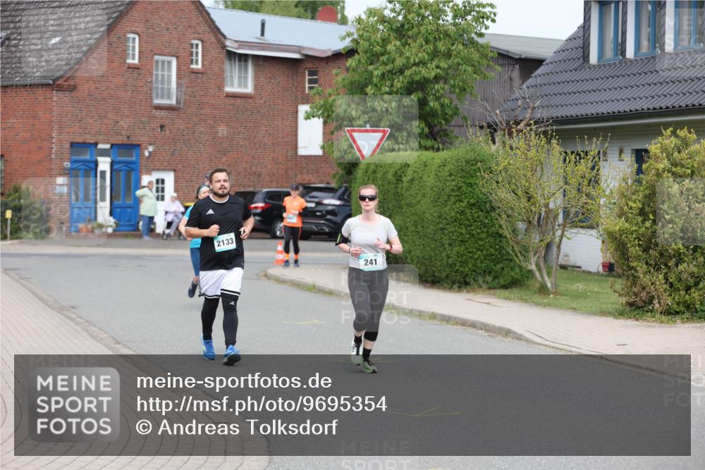 10.05.2026 - 8. Wedeler Halbmarathon Andreas Tolksdorf http://msf.ph/oto/9695354 10.05.2026 10:26:21 Laufen 2133, 241 meine-sportfotos.de