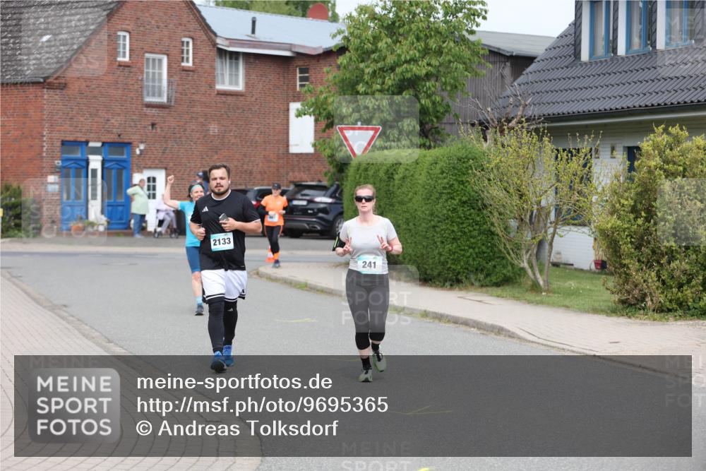 10.05.2026 - 8. Wedeler Halbmarathon Andreas Tolksdorf http://msf.ph/oto/9695365 10.05.2026 10:26:21 Laufen 2133, 241 meine-sportfotos.de