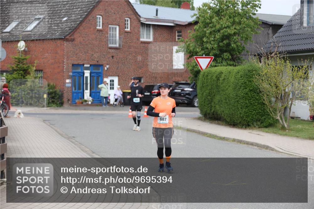 10.05.2026 - 8. Wedeler Halbmarathon Andreas Tolksdorf http://msf.ph/oto/9695394 10.05.2026 10:26:29 Laufen 501, 687 meine-sportfotos.de