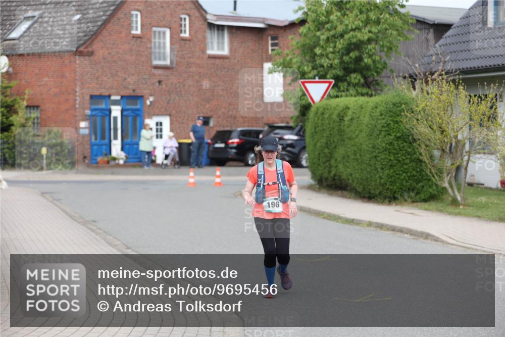 10.05.2026 - 8. Wedeler Halbmarathon Andreas Tolksdorf http://msf.ph/oto/9695456 10.05.2026 10:26:42 Laufen 196 meine-sportfotos.de