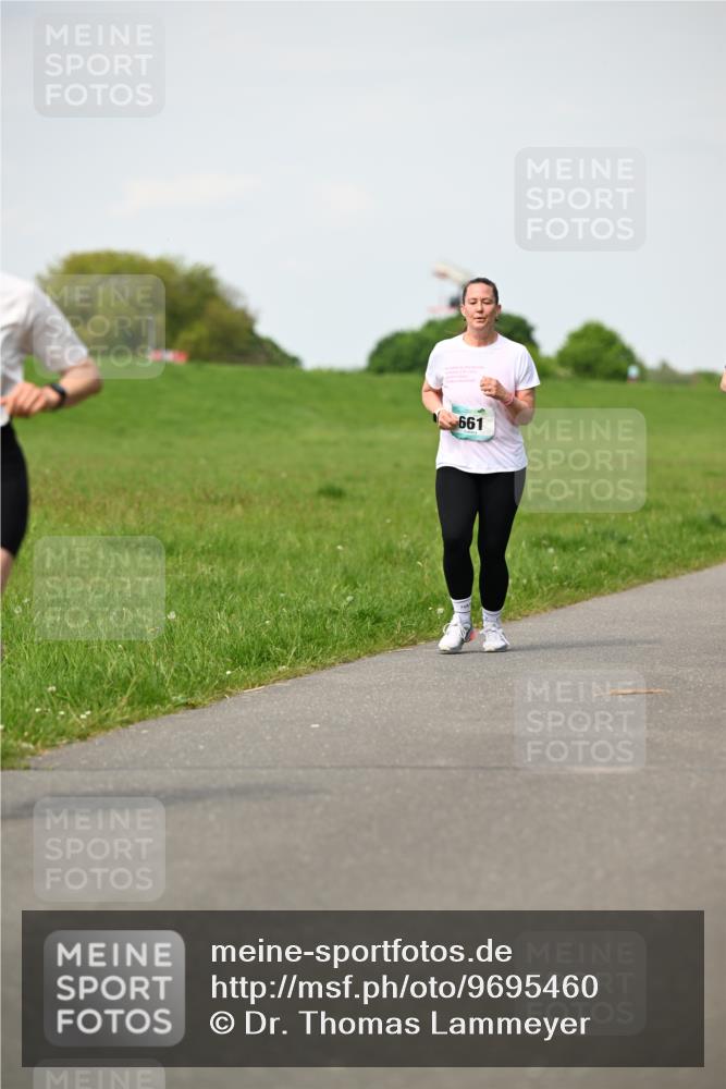 10.05.2026 - 8. Wedeler Halbmarathon Dr. Thomas Lammeyer http://msf.ph/oto/9695460 10.05.2026 11:21:27 Laufen 661 meine-sportfotos.de