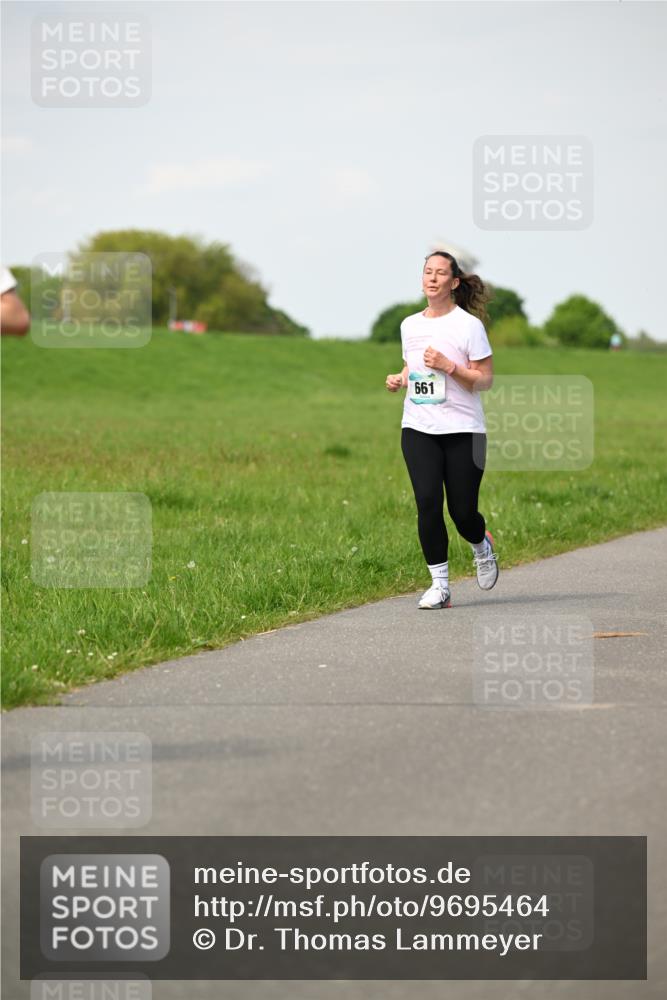 10.05.2026 - 8. Wedeler Halbmarathon Dr. Thomas Lammeyer http://msf.ph/oto/9695464 10.05.2026 11:21:27 Laufen 661 meine-sportfotos.de