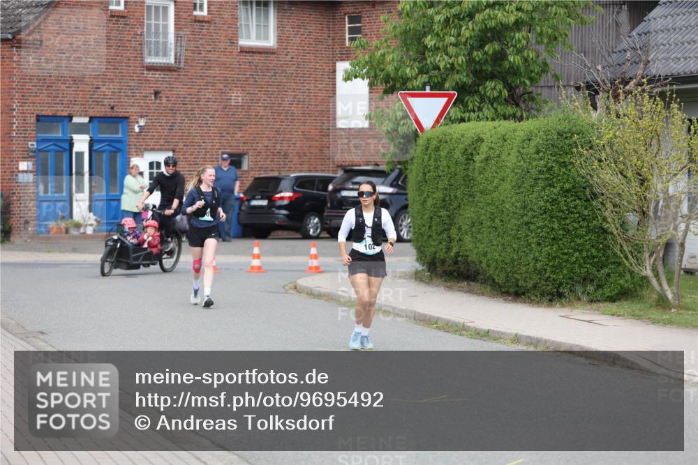 10.05.2026 - 8. Wedeler Halbmarathon Andreas Tolksdorf http://msf.ph/oto/9695492 10.05.2026 10:27:03 Laufen 102 meine-sportfotos.de