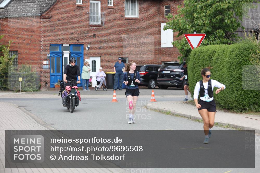 10.05.2026 - 8. Wedeler Halbmarathon Andreas Tolksdorf http://msf.ph/oto/9695508 10.05.2026 10:27:05 Laufen  meine-sportfotos.de