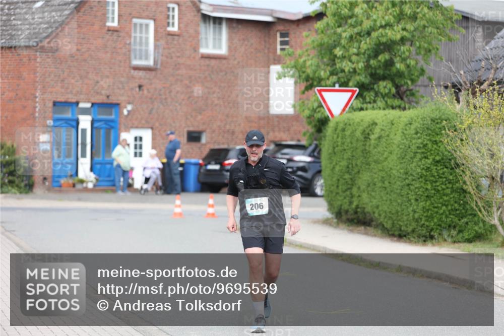 10.05.2026 - 8. Wedeler Halbmarathon Andreas Tolksdorf http://msf.ph/oto/9695539 10.05.2026 10:27:14 Laufen 206 meine-sportfotos.de