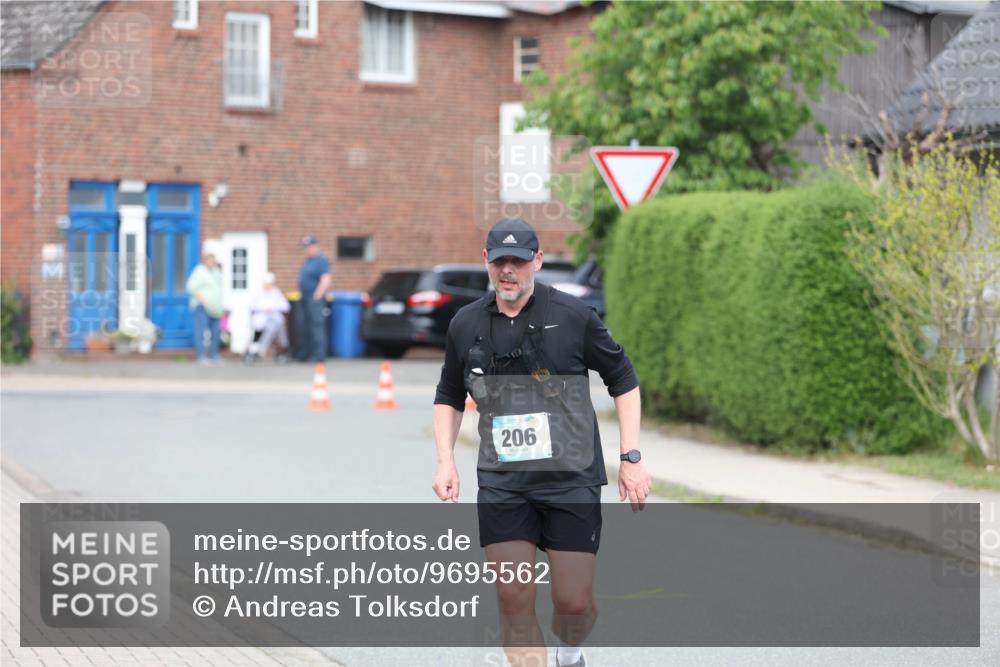 10.05.2026 - 8. Wedeler Halbmarathon Andreas Tolksdorf http://msf.ph/oto/9695562 10.05.2026 10:27:16 Laufen 206 meine-sportfotos.de