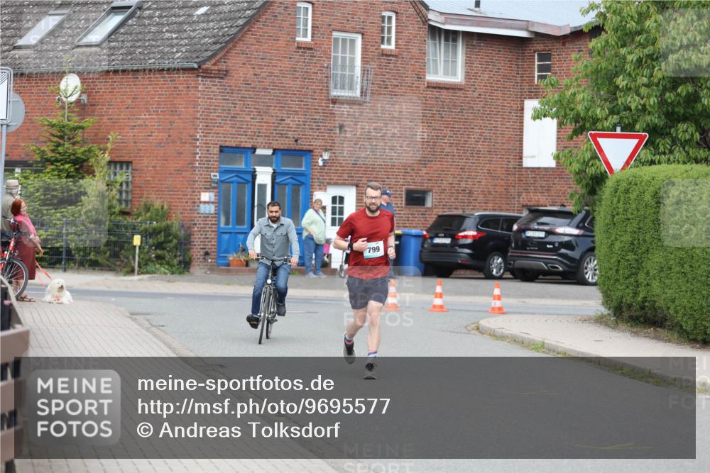 10.05.2026 - 8. Wedeler Halbmarathon Andreas Tolksdorf http://msf.ph/oto/9695577 10.05.2026 10:27:25 Laufen 799 meine-sportfotos.de