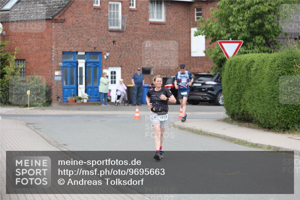 10.05.2026 - 8. Wedeler Halbmarathon Andreas Tolksdorf http://msf.ph/oto/9695663 10.05.2026 10:27:46 Laufen 1057 meine-sportfotos.de