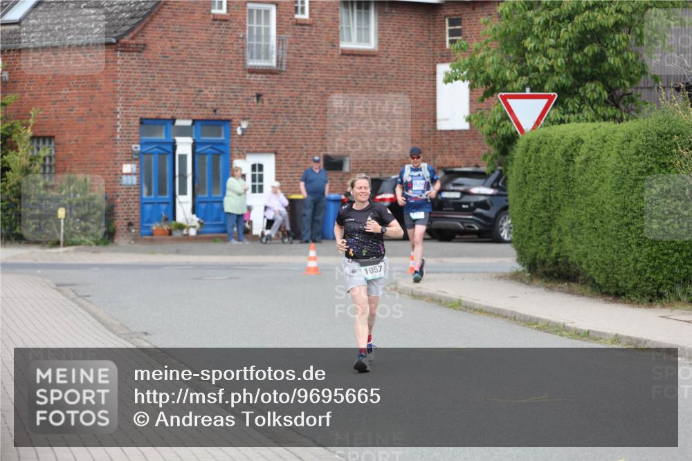 10.05.2026 - 8. Wedeler Halbmarathon Andreas Tolksdorf http://msf.ph/oto/9695665 10.05.2026 10:27:46 Laufen 1057 meine-sportfotos.de