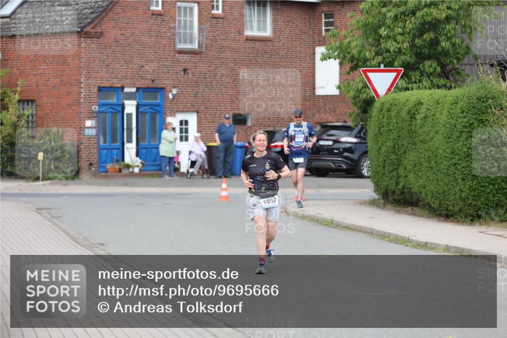 10.05.2026 - 8. Wedeler Halbmarathon Andreas Tolksdorf http://msf.ph/oto/9695666 10.05.2026 10:27:46 Laufen 1057 meine-sportfotos.de