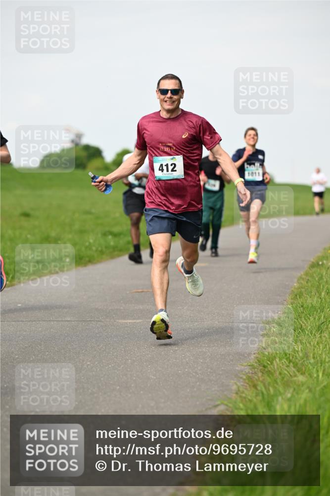 10.05.2026 - 8. Wedeler Halbmarathon Dr. Thomas Lammeyer http://msf.ph/oto/9695728 10.05.2026 11:21:54 Laufen 195, 412, 1011 meine-sportfotos.de