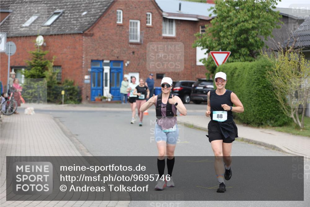 10.05.2026 - 8. Wedeler Halbmarathon Andreas Tolksdorf http://msf.ph/oto/9695746 10.05.2026 10:28:14 Laufen 88 meine-sportfotos.de