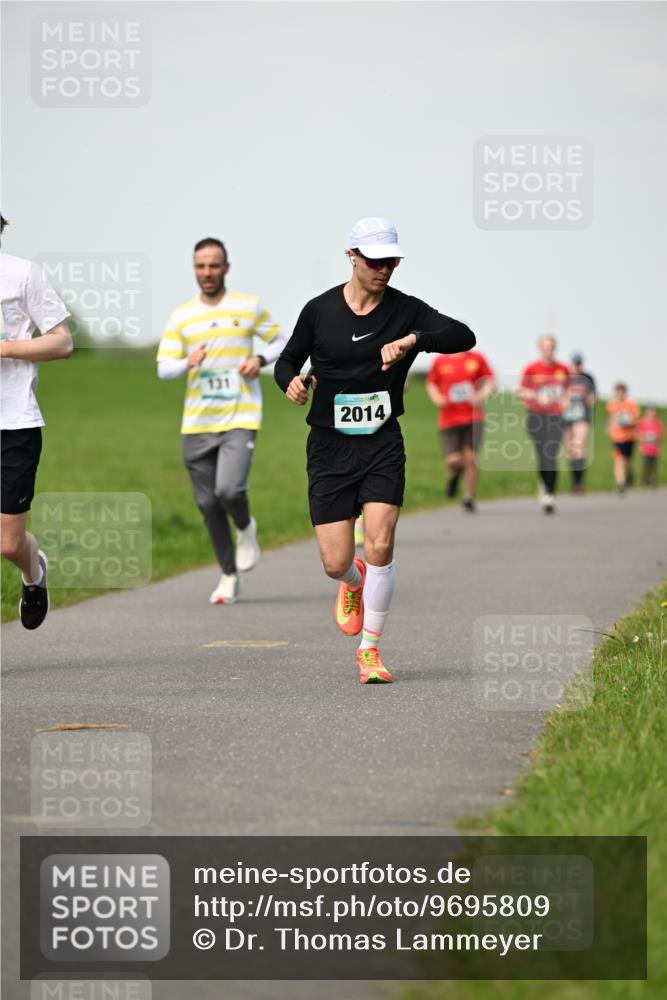 10.05.2026 - 8. Wedeler Halbmarathon Dr. Thomas Lammeyer http://msf.ph/oto/9695809 10.05.2026 11:22:08 Laufen 2014 meine-sportfotos.de