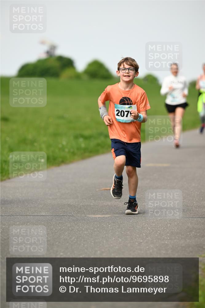10.05.2026 - 8. Wedeler Halbmarathon Dr. Thomas Lammeyer http://msf.ph/oto/9695898 10.05.2026 11:22:28 Laufen 207 meine-sportfotos.de