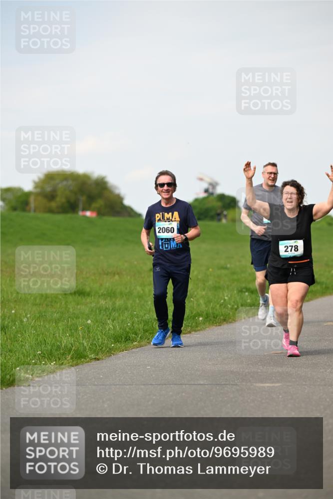 10.05.2026 - 8. Wedeler Halbmarathon Dr. Thomas Lammeyer http://msf.ph/oto/9695989 10.05.2026 11:22:49 Laufen 2060, 278 meine-sportfotos.de
