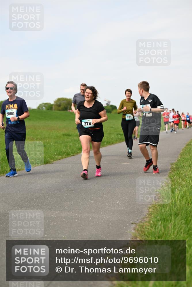 10.05.2026 - 8. Wedeler Halbmarathon Dr. Thomas Lammeyer http://msf.ph/oto/9696010 10.05.2026 11:22:53 Laufen 2060, 278, 701 meine-sportfotos.de