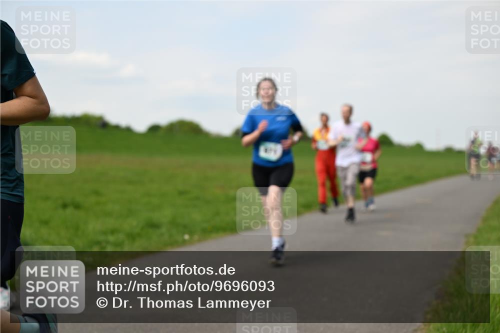 10.05.2026 - 8. Wedeler Halbmarathon Dr. Thomas Lammeyer http://msf.ph/oto/9696093 10.05.2026 11:23:12 Laufen  meine-sportfotos.de