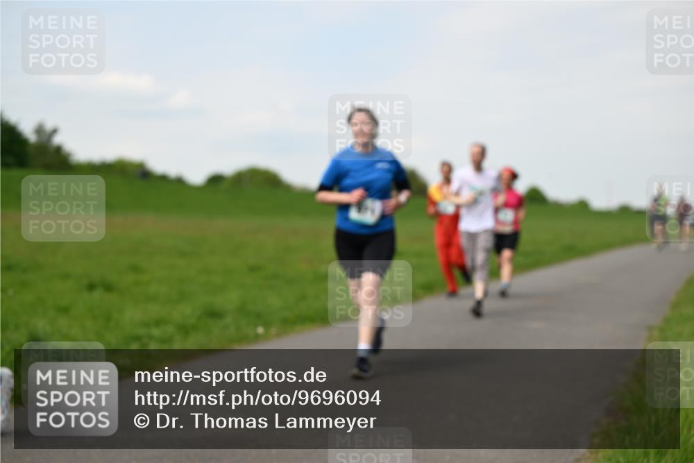 10.05.2026 - 8. Wedeler Halbmarathon Dr. Thomas Lammeyer http://msf.ph/oto/9696094 10.05.2026 11:23:12 Laufen  meine-sportfotos.de