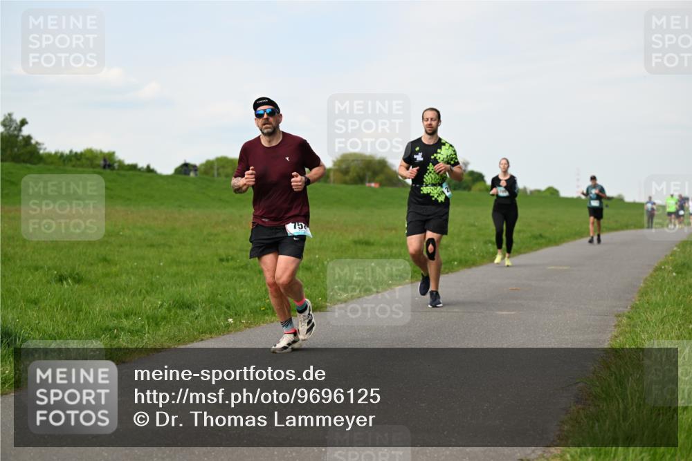 10.05.2026 - 8. Wedeler Halbmarathon Dr. Thomas Lammeyer http://msf.ph/oto/9696125 10.05.2026 11:23:21 Laufen  meine-sportfotos.de