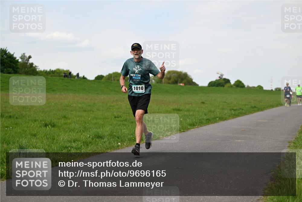 10.05.2026 - 8. Wedeler Halbmarathon Dr. Thomas Lammeyer http://msf.ph/oto/9696165 10.05.2026 11:23:29 Laufen 1010 meine-sportfotos.de
