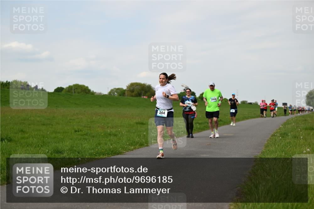 10.05.2026 - 8. Wedeler Halbmarathon Dr. Thomas Lammeyer http://msf.ph/oto/9696185 10.05.2026 11:23:42 Laufen 244, 2005, 2006 meine-sportfotos.de
