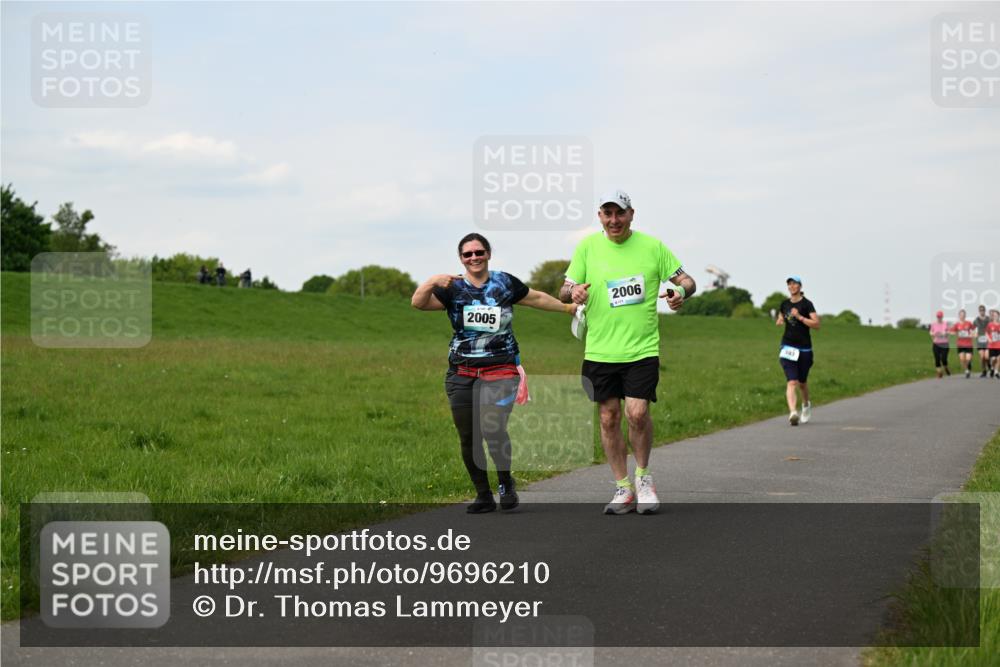 10.05.2026 - 8. Wedeler Halbmarathon Dr. Thomas Lammeyer http://msf.ph/oto/9696210 10.05.2026 11:23:46 Laufen 2005, 2006 meine-sportfotos.de