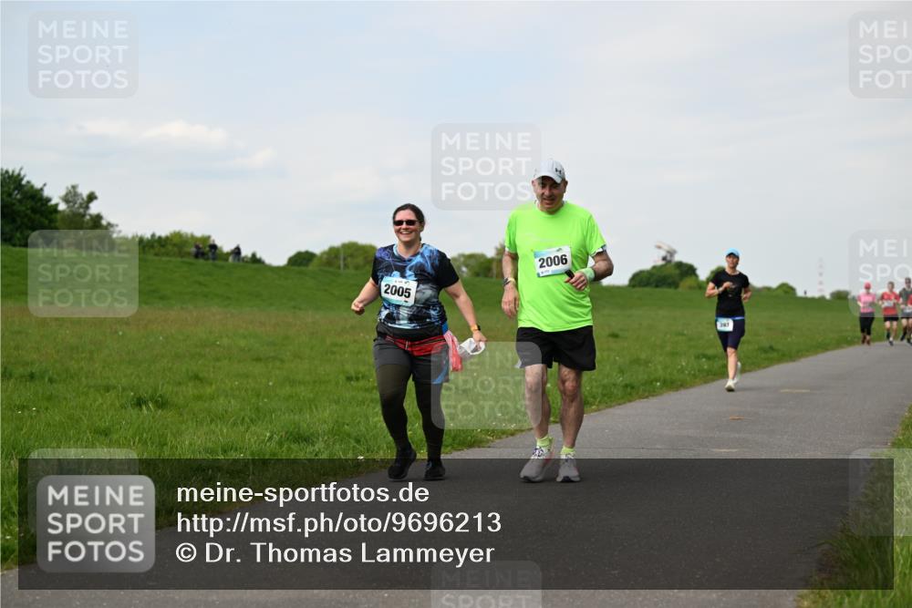 10.05.2026 - 8. Wedeler Halbmarathon Dr. Thomas Lammeyer http://msf.ph/oto/9696213 10.05.2026 11:23:47 Laufen 2005, 2006, 393 meine-sportfotos.de