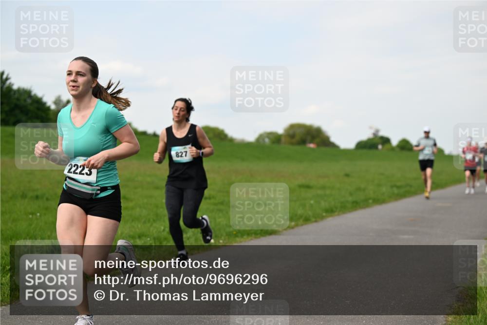 10.05.2026 - 8. Wedeler Halbmarathon Dr. Thomas Lammeyer http://msf.ph/oto/9696296 10.05.2026 11:24:08 Laufen 2223, 827 meine-sportfotos.de