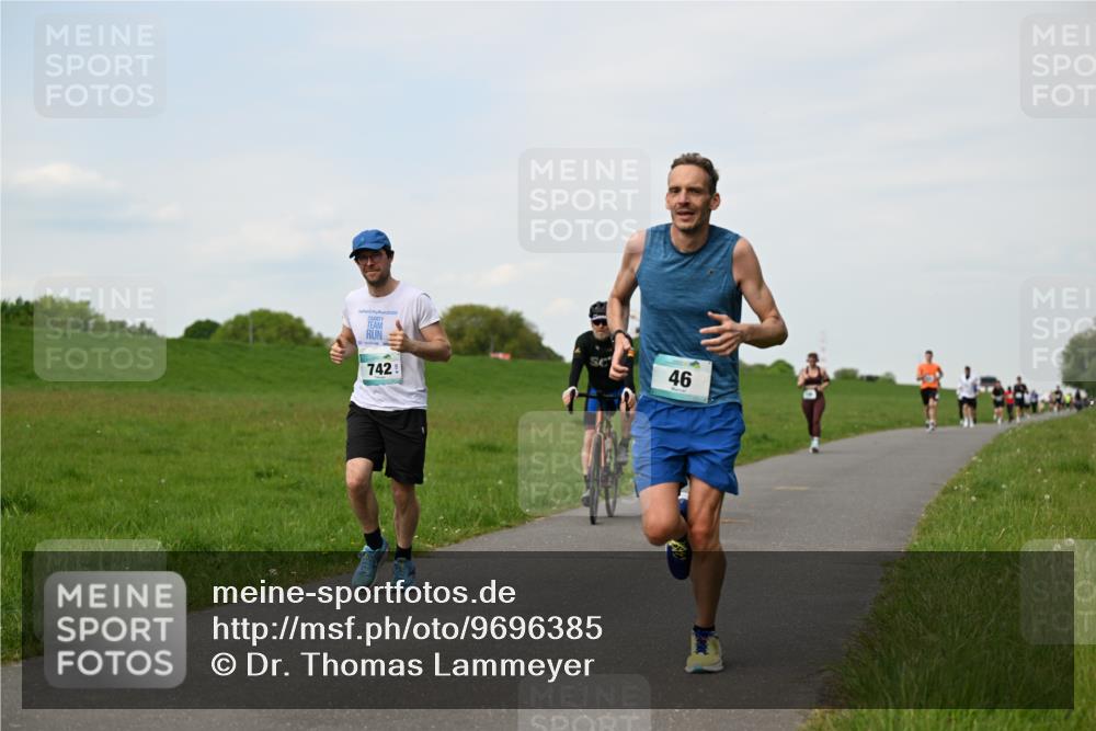 10.05.2026 - 8. Wedeler Halbmarathon Dr. Thomas Lammeyer http://msf.ph/oto/9696385 10.05.2026 11:24:28 Laufen 2025, 742 meine-sportfotos.de