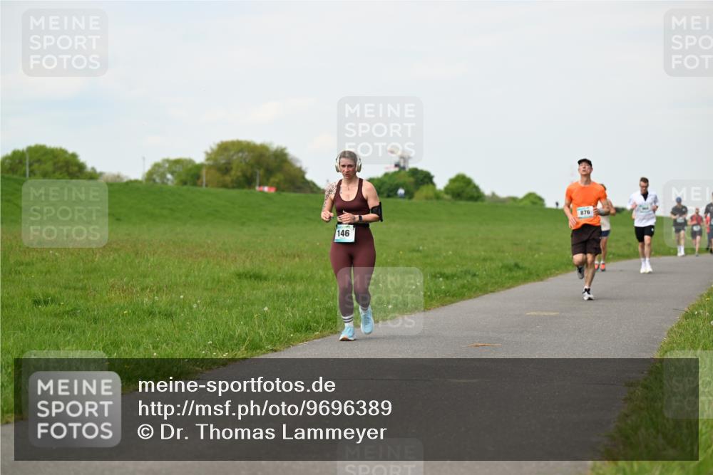 10.05.2026 - 8. Wedeler Halbmarathon Dr. Thomas Lammeyer http://msf.ph/oto/9696389 10.05.2026 11:24:37 Laufen 146, 876 meine-sportfotos.de