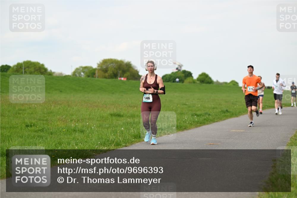10.05.2026 - 8. Wedeler Halbmarathon Dr. Thomas Lammeyer http://msf.ph/oto/9696393 10.05.2026 11:24:37 Laufen 146, 876 meine-sportfotos.de