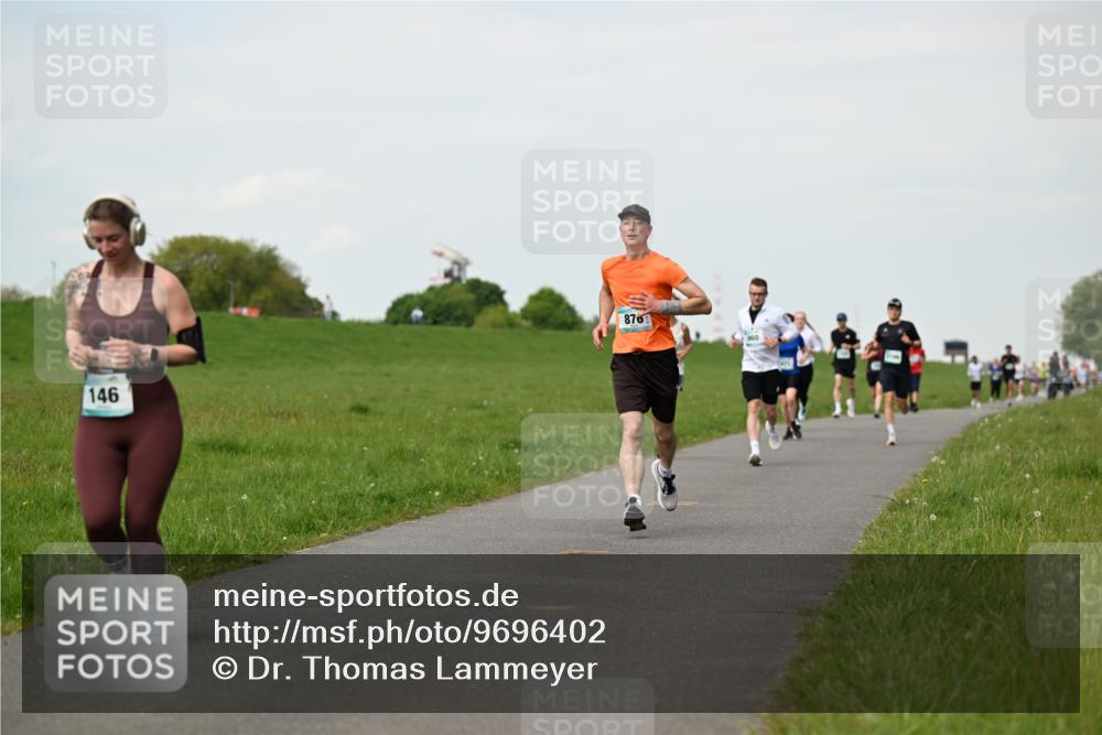 10.05.2026 - 8. Wedeler Halbmarathon Dr. Thomas Lammeyer http://msf.ph/oto/9696402 10.05.2026 11:24:39 Laufen 146, 876, 960 meine-sportfotos.de
