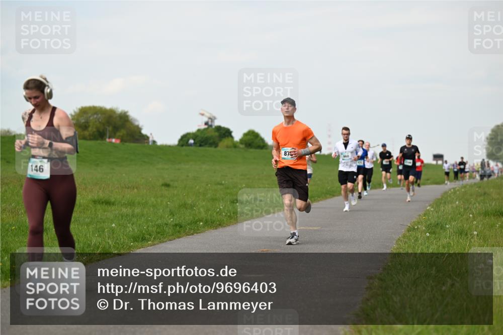 10.05.2026 - 8. Wedeler Halbmarathon Dr. Thomas Lammeyer http://msf.ph/oto/9696403 10.05.2026 11:24:39 Laufen 146, 875, 960 meine-sportfotos.de