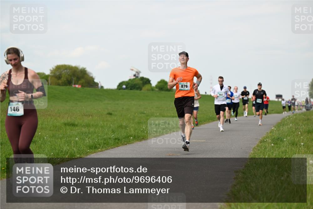 10.05.2026 - 8. Wedeler Halbmarathon Dr. Thomas Lammeyer http://msf.ph/oto/9696406 10.05.2026 11:24:40 Laufen 146, 876 meine-sportfotos.de
