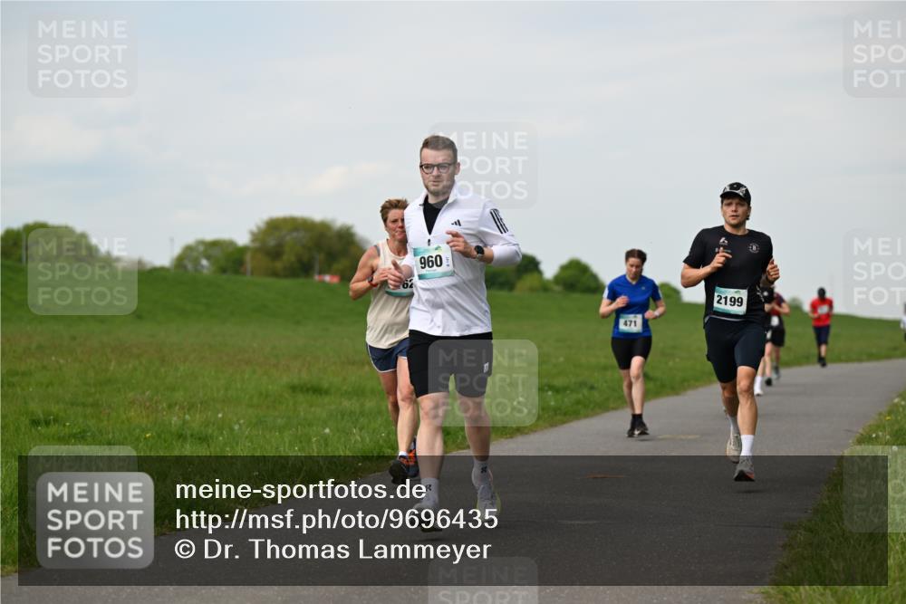 10.05.2026 - 8. Wedeler Halbmarathon Dr. Thomas Lammeyer http://msf.ph/oto/9696435 10.05.2026 11:24:45 Laufen 960, 471, 2199 meine-sportfotos.de