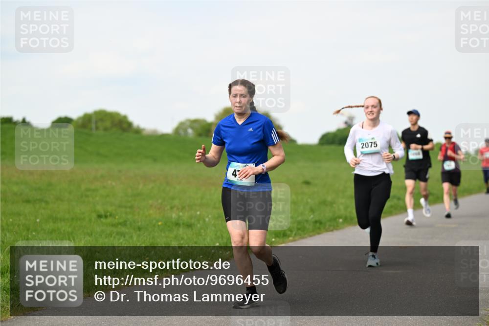 10.05.2026 - 8. Wedeler Halbmarathon Dr. Thomas Lammeyer http://msf.ph/oto/9696455 10.05.2026 11:24:49 Laufen 2075 meine-sportfotos.de