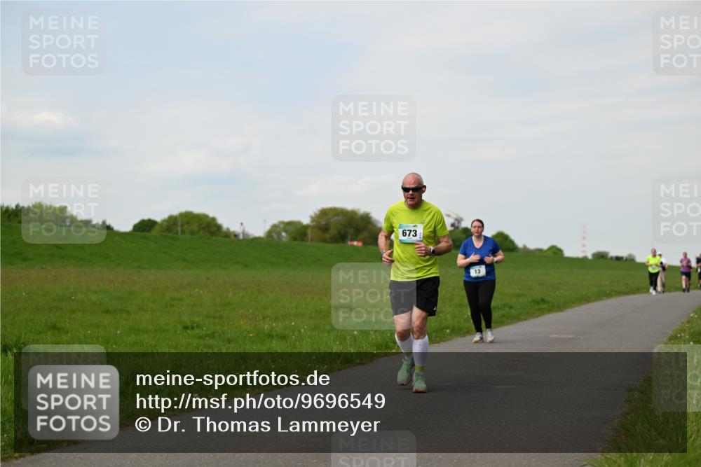10.05.2026 - 8. Wedeler Halbmarathon Dr. Thomas Lammeyer http://msf.ph/oto/9696549 10.05.2026 11:25:24 Laufen 673 meine-sportfotos.de